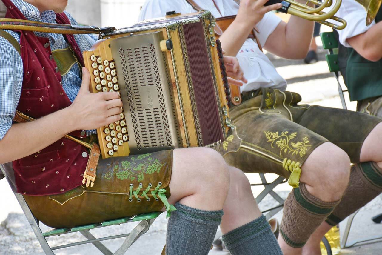Break Out the Lederhosen: Oktoberfest Returns to the Deutsches Haus