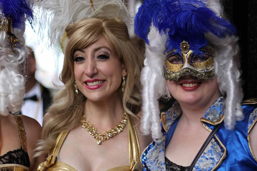 Inspiration of The Day - B. Lovely Events  Mardi gras party, Mardi gras  decorations, Mardi gras